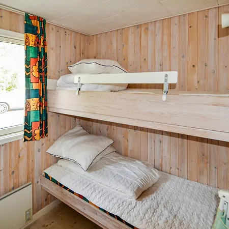 Three-bedroom In Casa vacanze