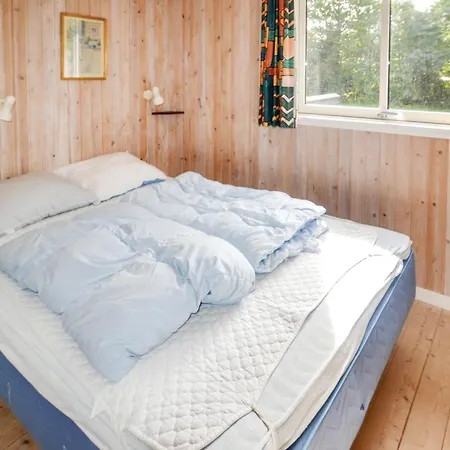 Three-bedroom In * Glesborg
