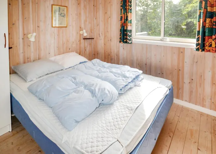Three-bedroom In * Glesborg